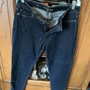 WHBM Dark blue jegging cropped jeans with zipper at bottom of pant leg.